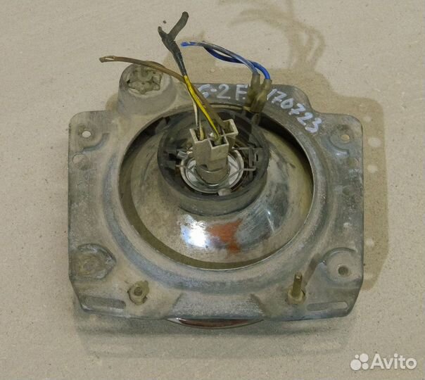 Фара левая/ правая VW Golf 2