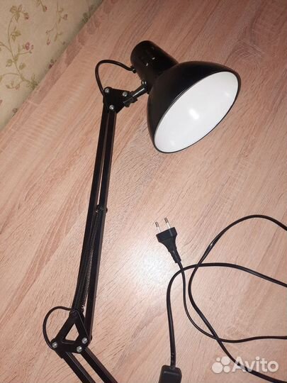 Лампа настольная