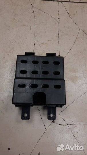 Блок предохранителей салонный Hyundai Matrix