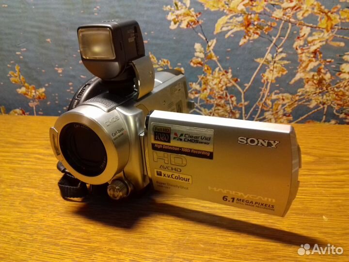 Видео камера sony HDR-UX7E