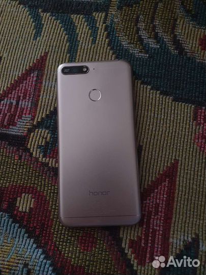 Телефон honor 7а pro
