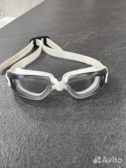 Детские очки для плавания