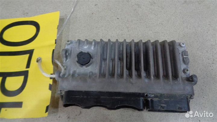 Блок управления двигателем Toyota Camry
