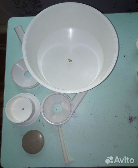 Ручной сепаратор для молока