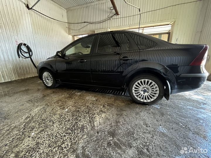 Ford Focus 1.8 МТ, 2006, 325 730 км