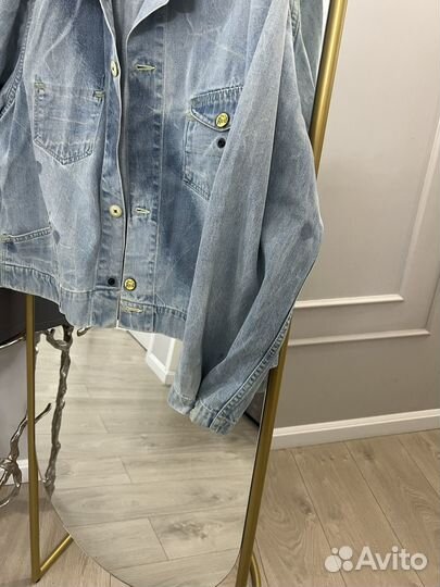 Джинсовая куртка levis