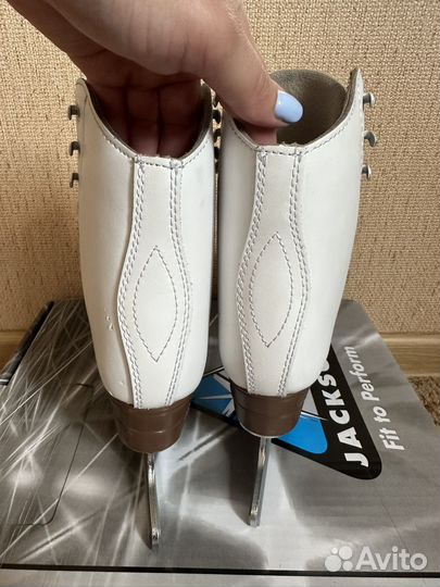 Фигурные коньки jackson artiste