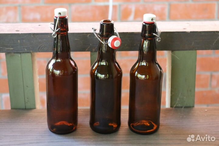 Стеклянная бутылка с бугельным замком б\у
