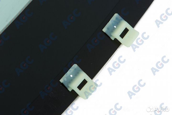 Лобовое стекло KIA sportage 16- с полосой