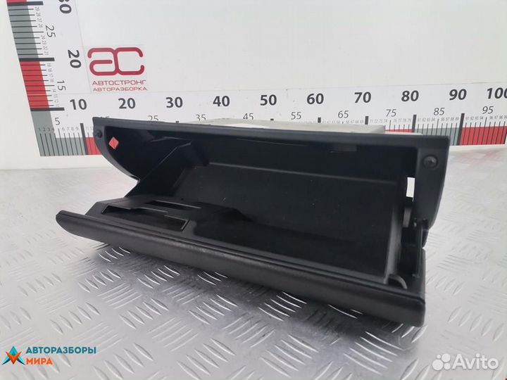 Бардачок Opel Corsa B 2000 90436772