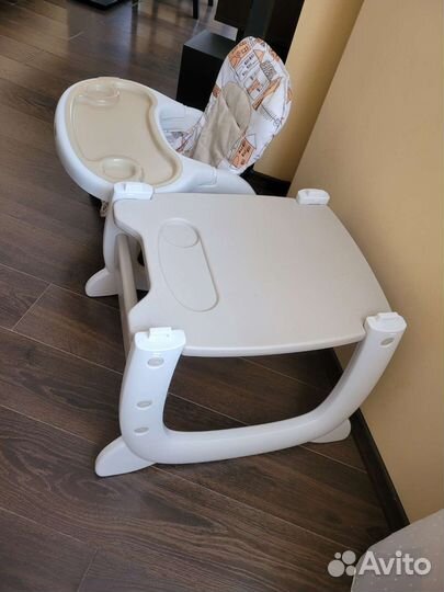 Столик для кормления babyton