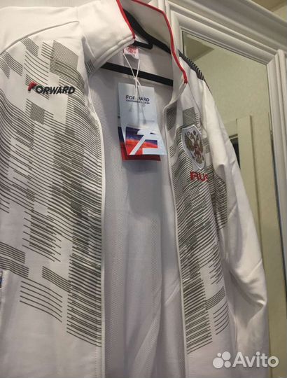 Костюм спортивный парадный женский Forward