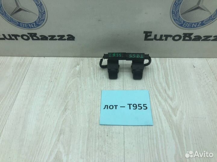 Форсунка омывателя лобового стекла Mercedes W203