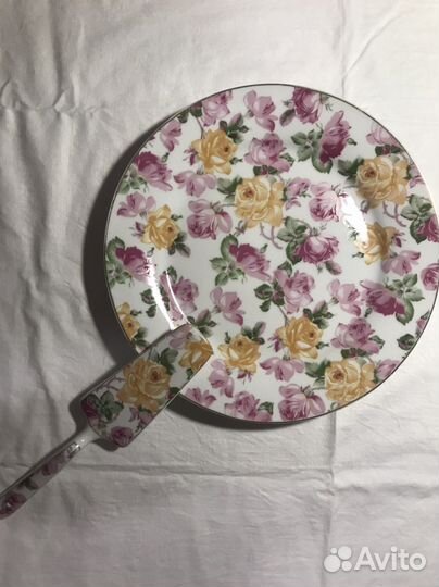 Сервиз чайный, тортница, салатница