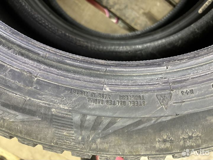 Dunlop GrandTrek Ice 03 235/55 R19 105T