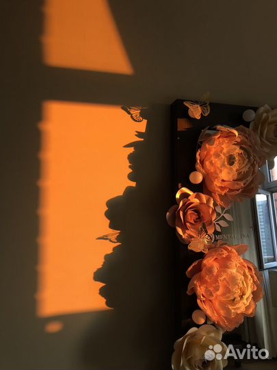 Гримерное зеркало с подсветкой