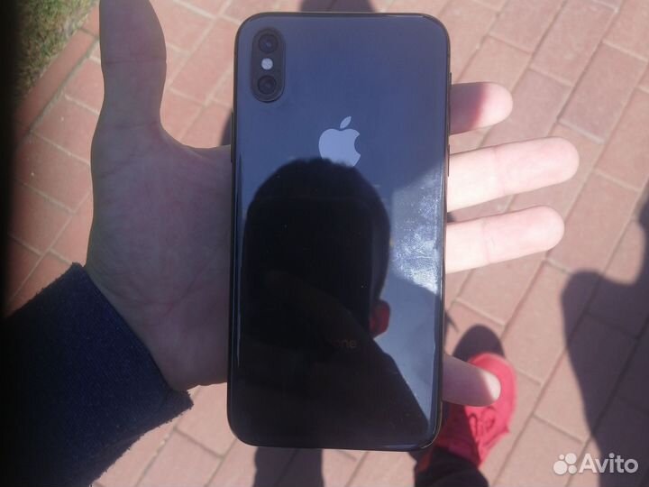 iPhone X, 64 ГБ