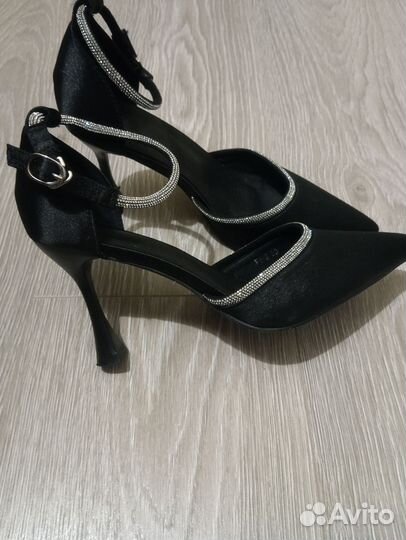 Туфли нарядные 39