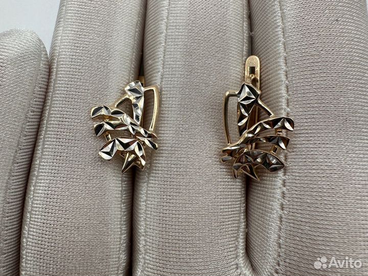 Золотые серьги