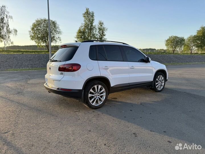 Volkswagen Tiguan 2.0 AT, 2014, 149 000 км