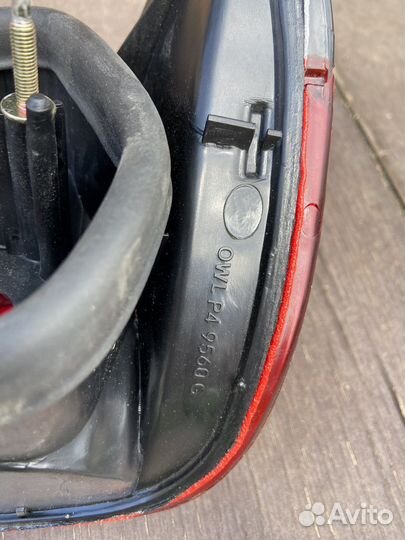 Фонарь задний левый Peugeot 406 95