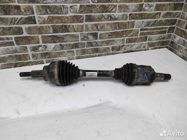 Привод передний левый Jeep Grand Cherokee WK2 3.0