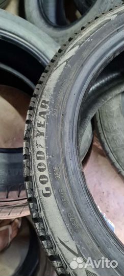 Goodyear UltraGrip Performance 2 225/45 R17