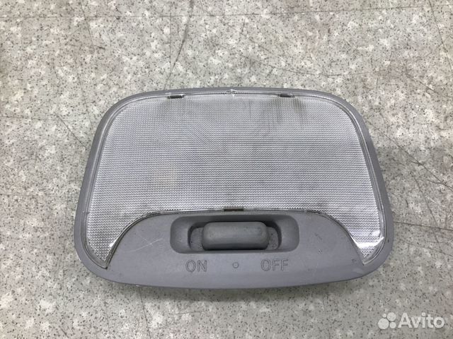 Плафон салонный Mitsubishi Pajero Montero Sport (K