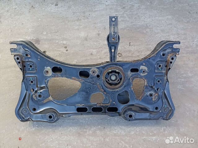 Подрамник передний Skoda Octavia A7