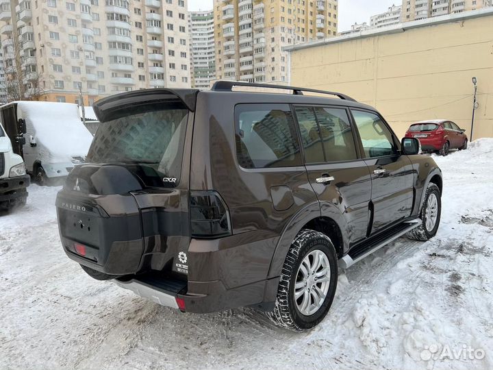 Фонари задние для Mitsubishi Pajero/Montero