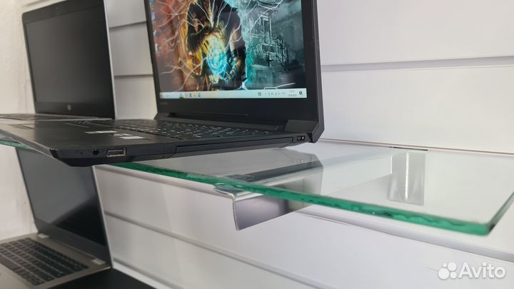 Ноутбук Lenovo V310 i5-6200\8gb\256ssd\2 видео кар