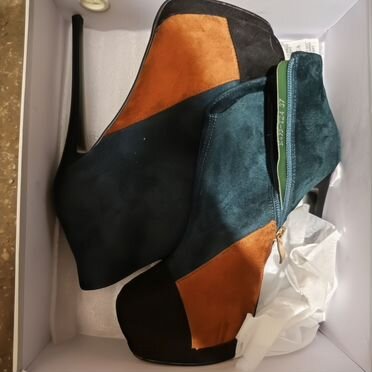 Ботильоны замшевые на высоком каблуке 37