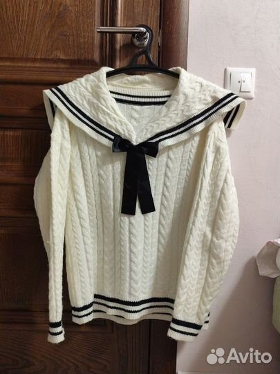 Свитер женский оверсайз