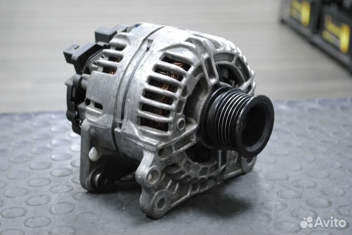 Генератор Skoda Fabia, Octavia, VW Golf 5 1.4 б/у