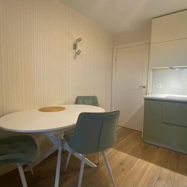 2-к. квартира, 56 м², 4/5 эт.