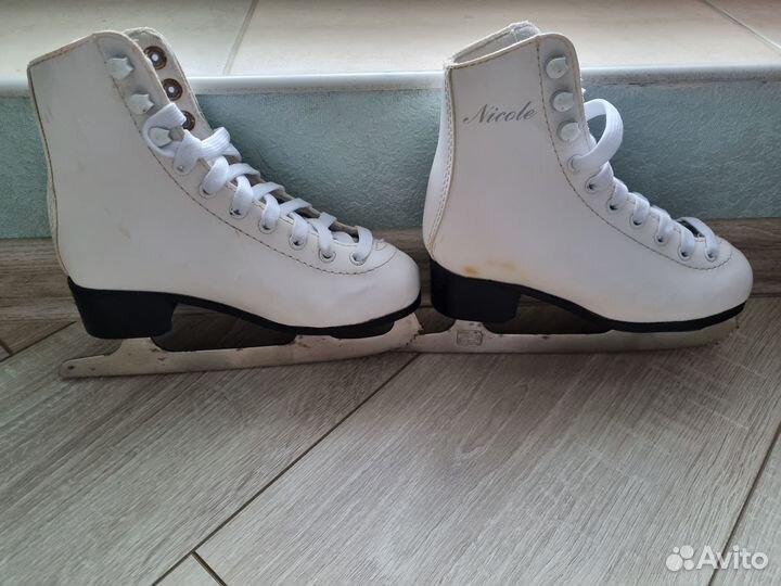 Коньки фигурные детские 30 размер