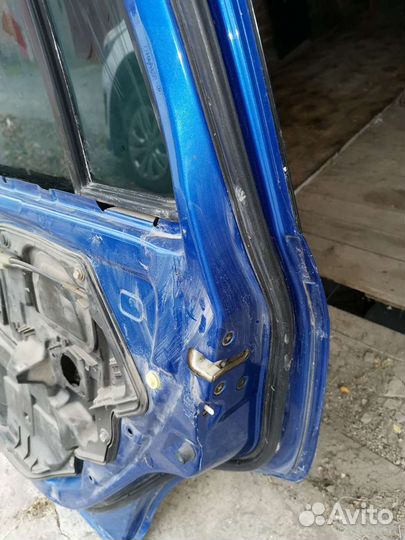 Дверь для Mazda demio