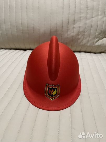 Продаю каску пожарника Lego