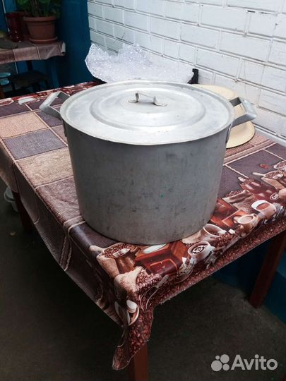 Кастрюля алюминиевая