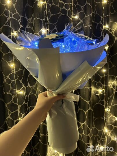 Светящийся букет из фетровых цветов