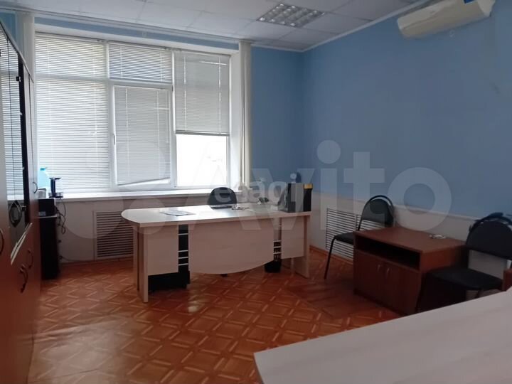 Продам торговое помещение, 588.4 м²