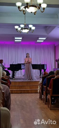 Преподаватель по вокалу, фортепиано, сольфеджио