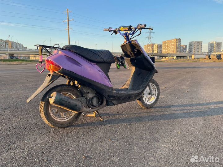 Honda dio af 27 stunt