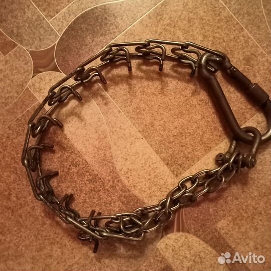 Строгий ошейник с карабином для больших собак