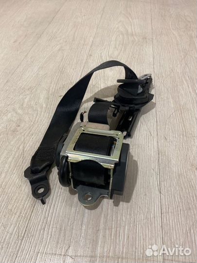 Ремень безопасности передний правый Mercedes Benz