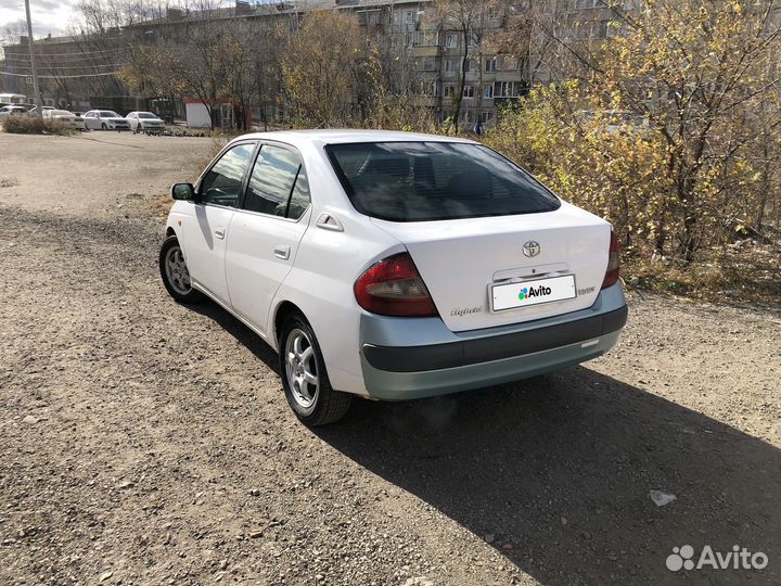 Toyota Prius 1.5 AT, 2001, 100 000 км