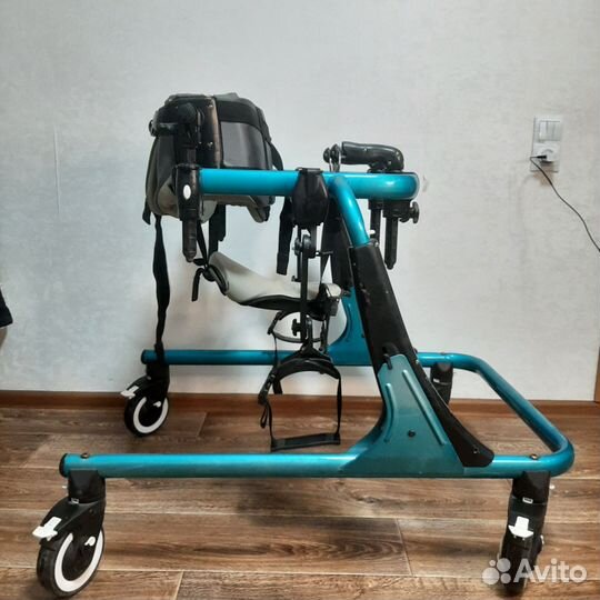 Ходунки для инвалидов