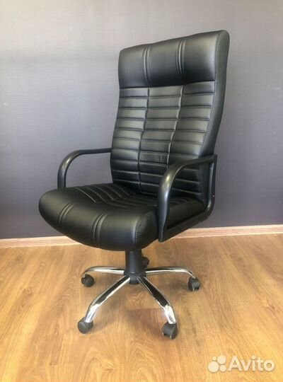 Кресло для офиса новое
