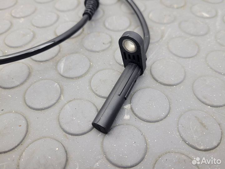 Датчик ABS передний Mercedes-Benz W463