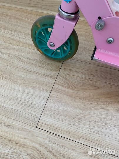 Самокат для девочки 4-5 лет